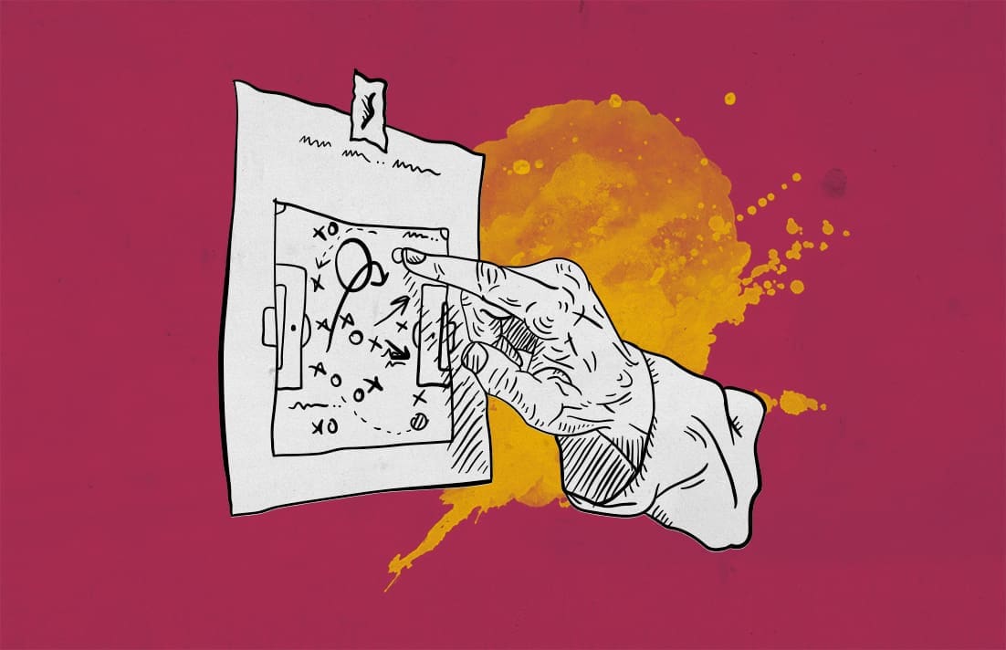 Tactical Analysis: Usage of the hybrid midfielder in modern football tactics