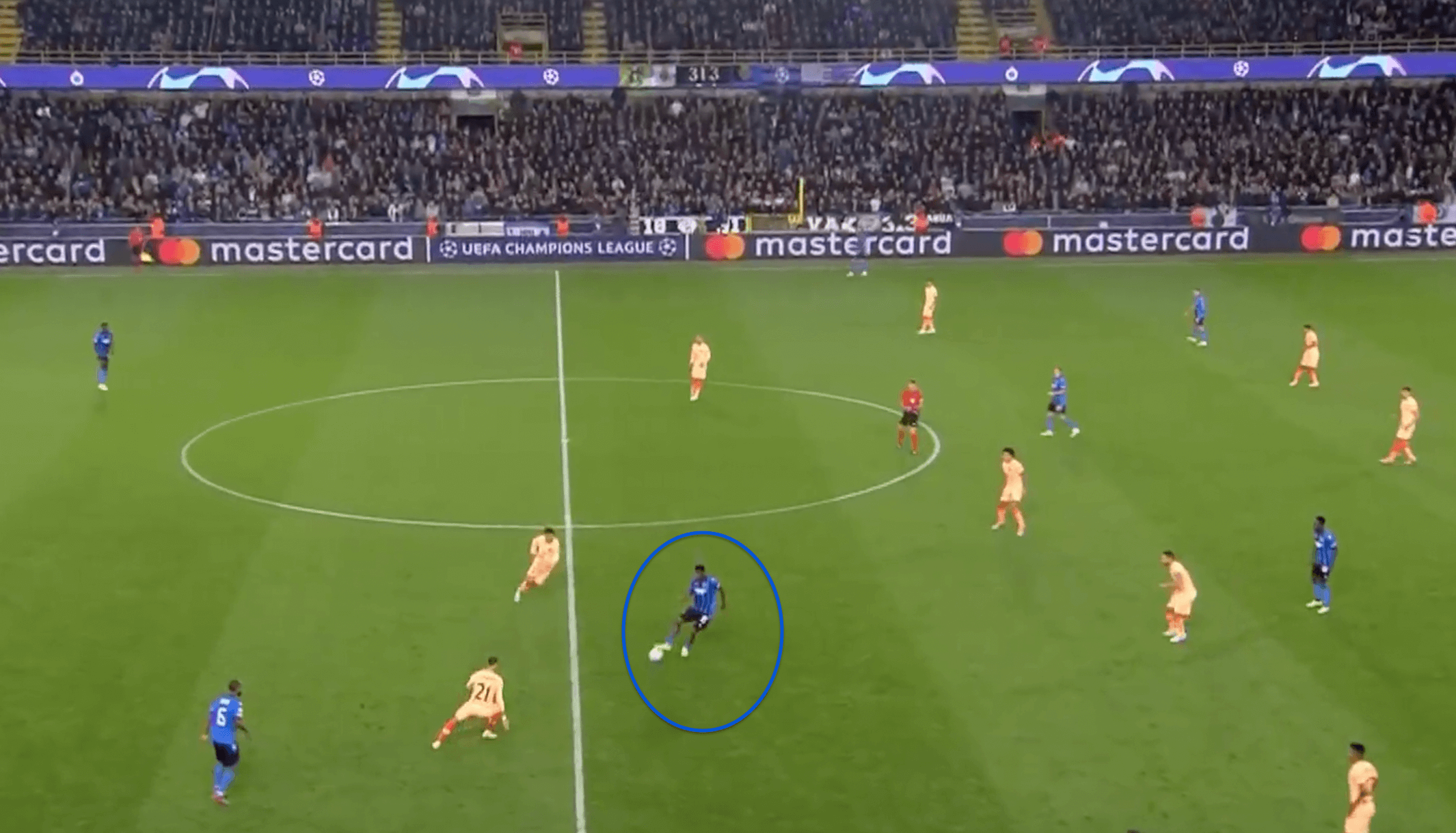 Raphael Onyedika at Club Brugge 2022 - scout report tactical analysis tactics