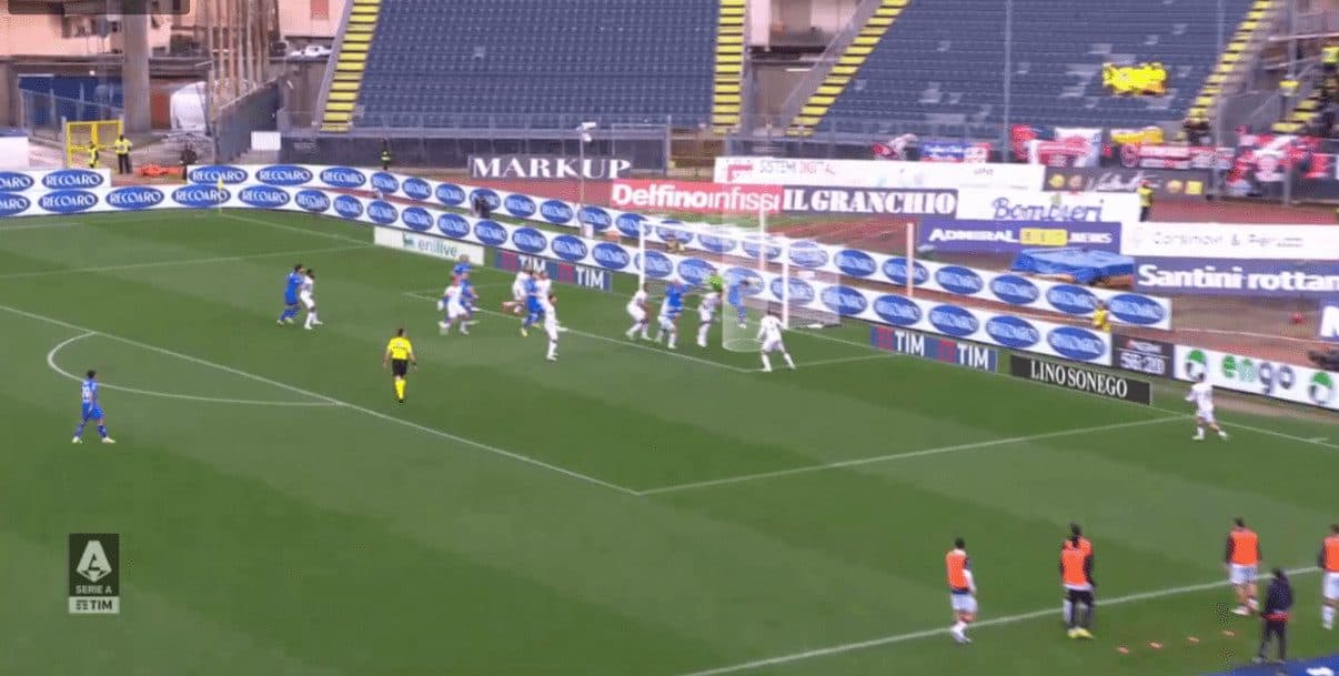 cagliari's-problems-at-defending-corners-set-piece-analysis-tactics